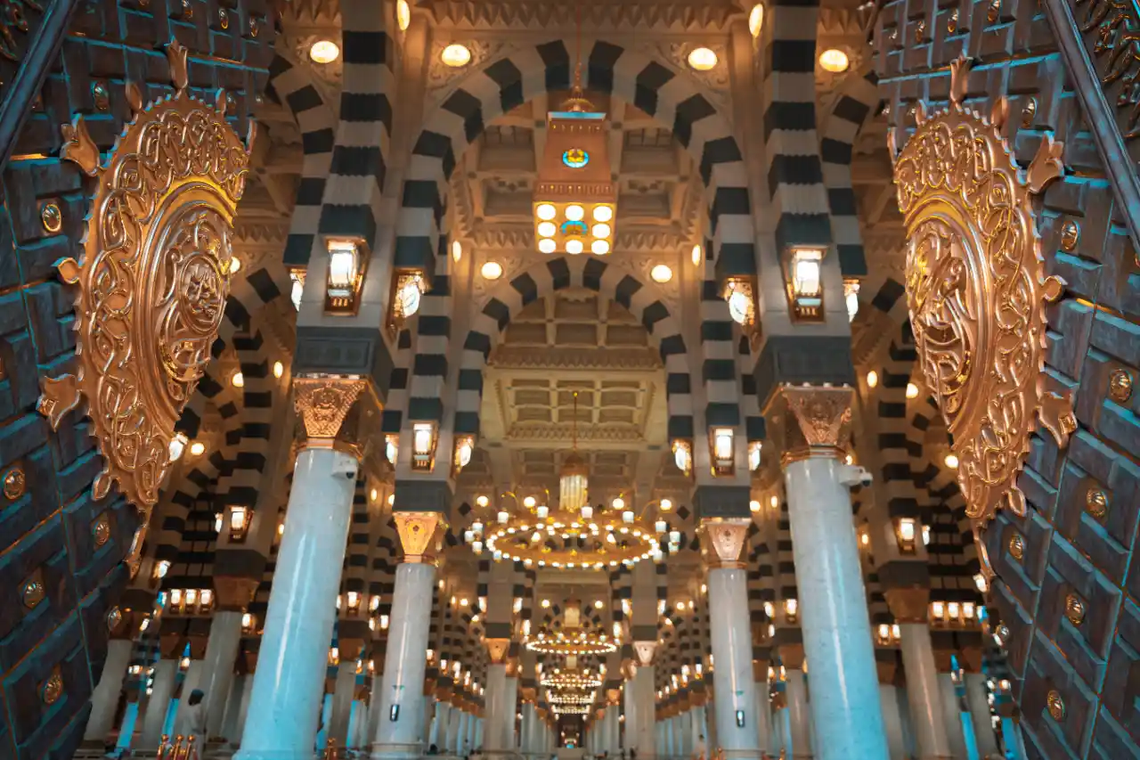 Pilgrims at Miqat Madinah